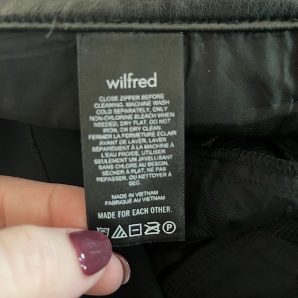 NWT Aritzia Wilfred The Melina Cropped Pant Black Vegan Leather size 12 - Picture 6 of 8